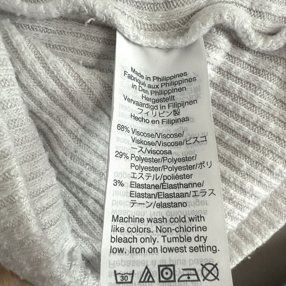 J.Crew ivory ribbed mock neck sweater gold‎ button shoulder accent Women’s L - Picture 7 of 8